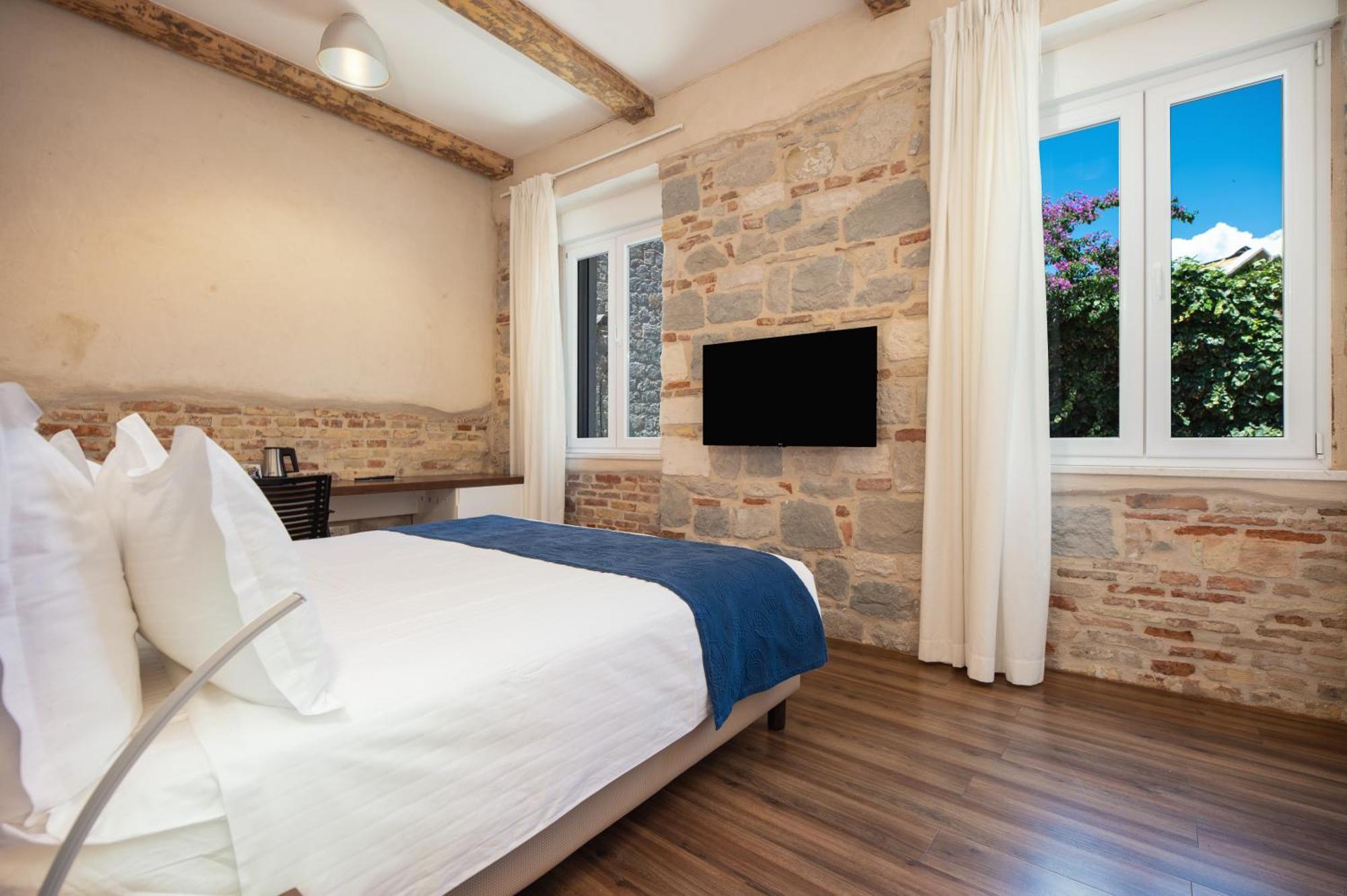 อะซูร์ พาเลซ ลักชัวรี รูม Hotel สปลิท ภายนอก รูปภาพ