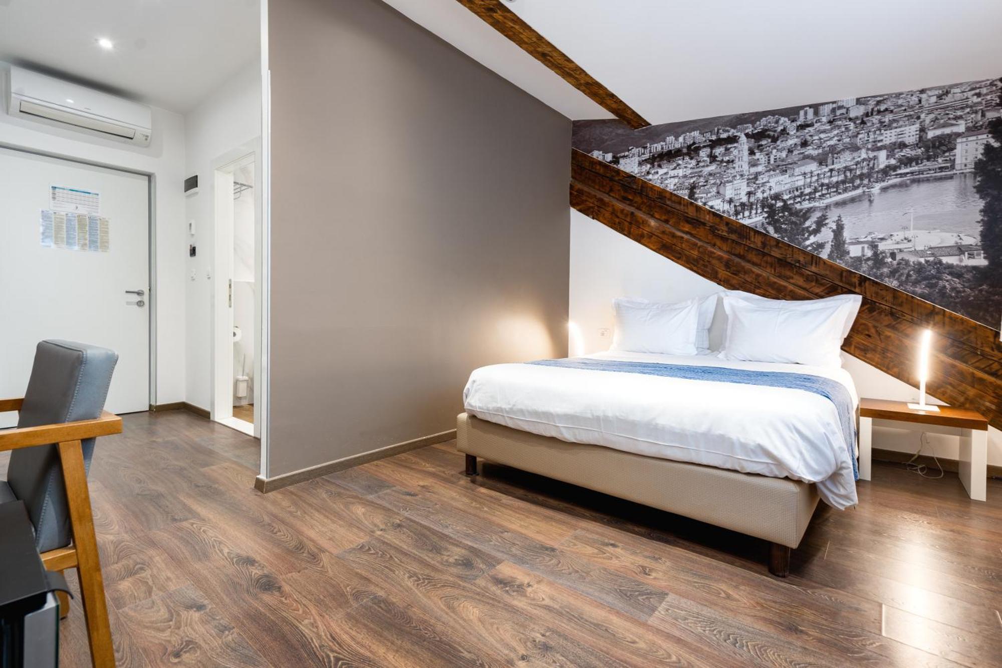 อะซูร์ พาเลซ ลักชัวรี รูม Hotel สปลิท ภายนอก รูปภาพ